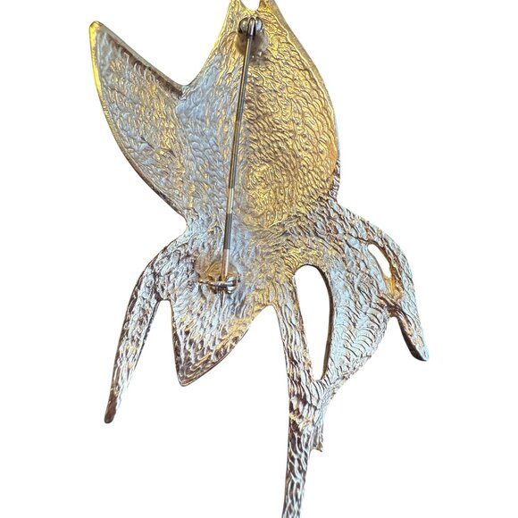 Vintage Gold-Tone Floral Brooch Pin With Textured Back Design - Picture 3 of 3